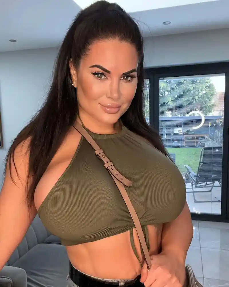 Sophie Lawson Profile